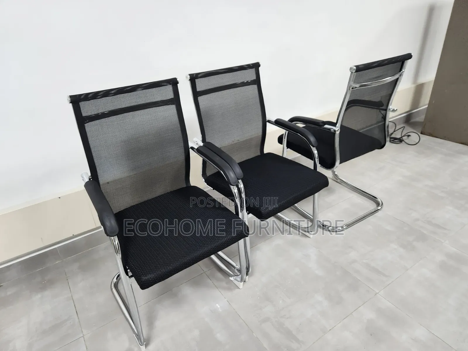 Ergonomic Mesh Visitor Office Chair