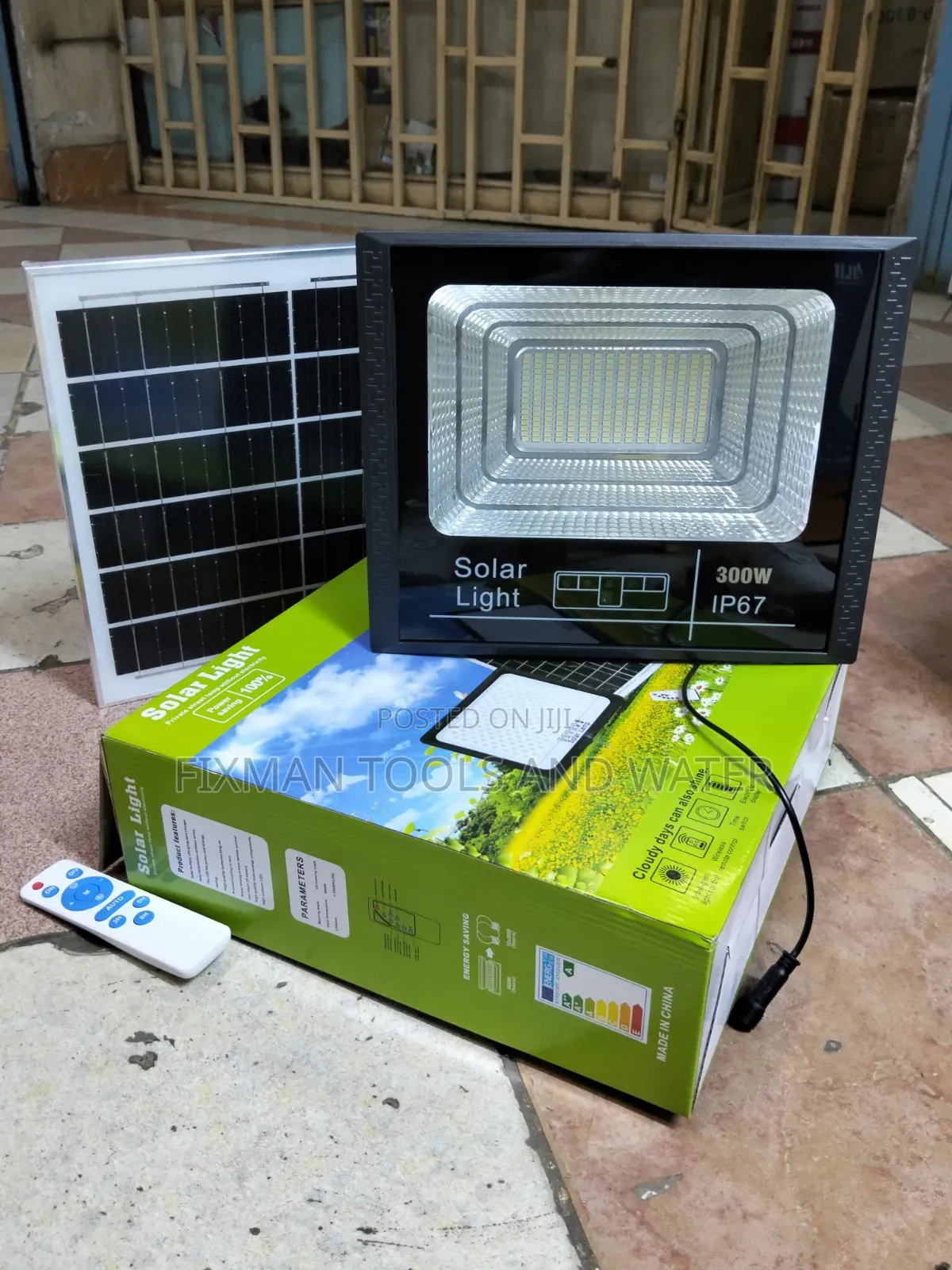 High Quality Led Solar Flood Light 300watts 16hrs Bright With Remote