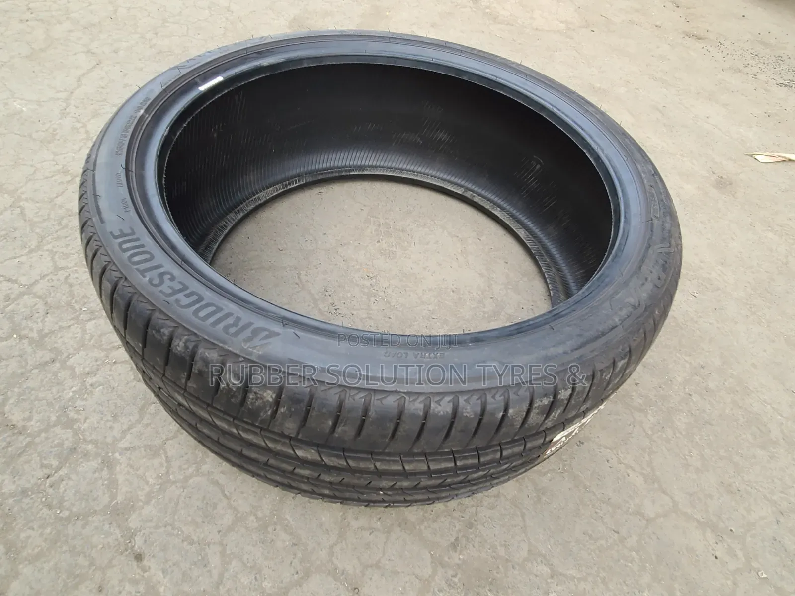265 /35 R22 Bridgestone Tyres 102w Xl Alenza