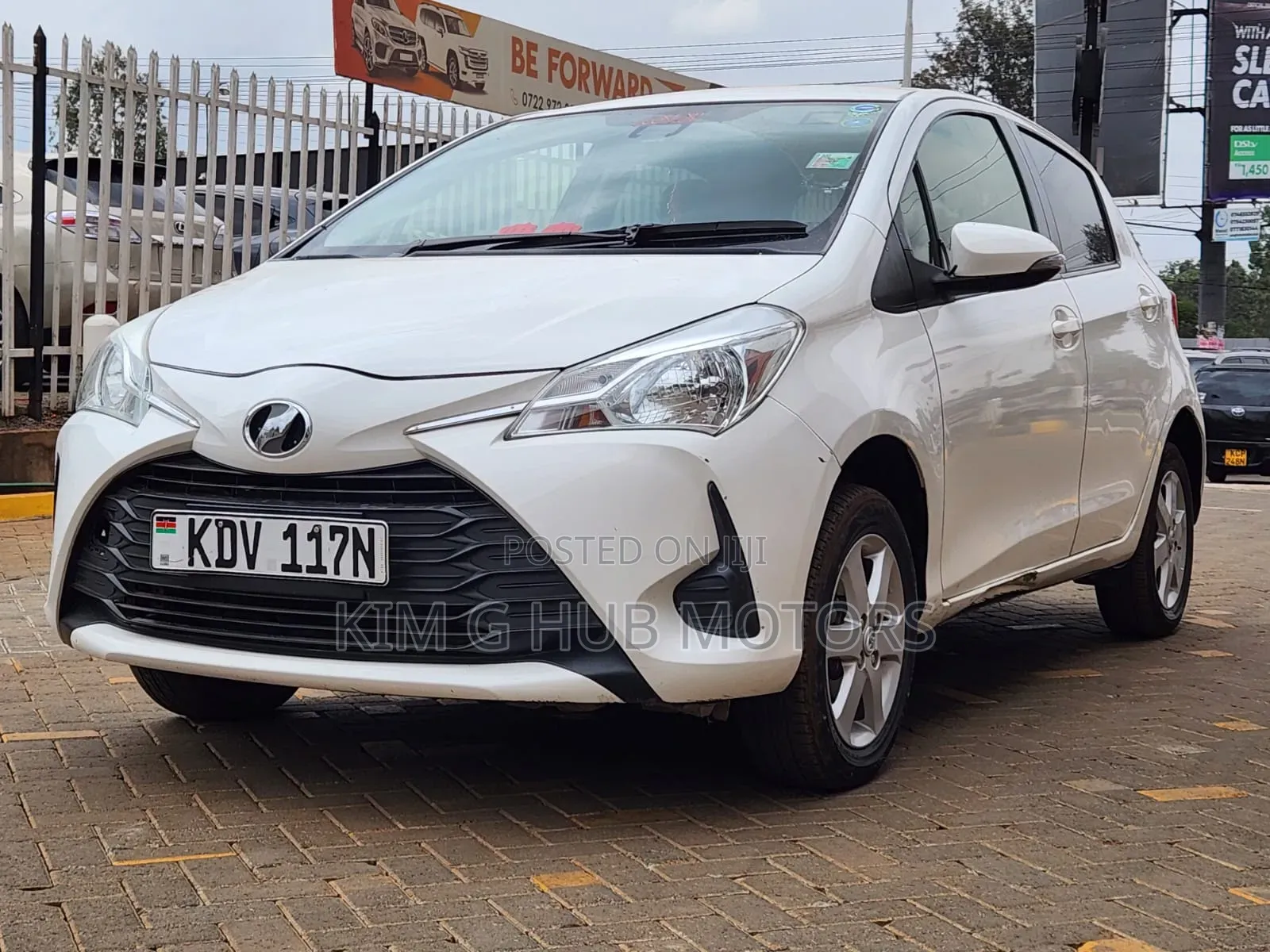 Toyota Vitz 2018 Pearl