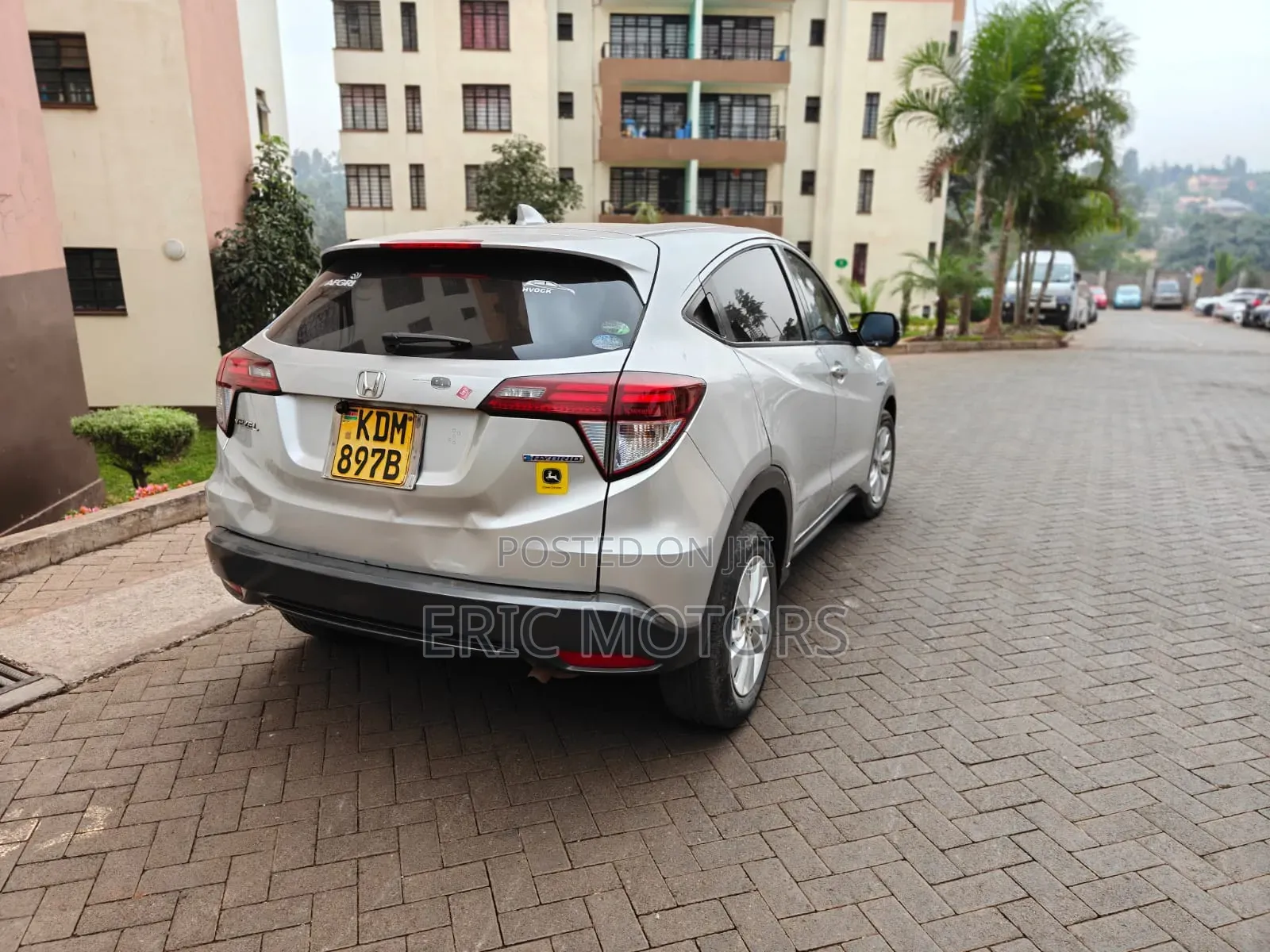 Honda Vezel 2015 Silver