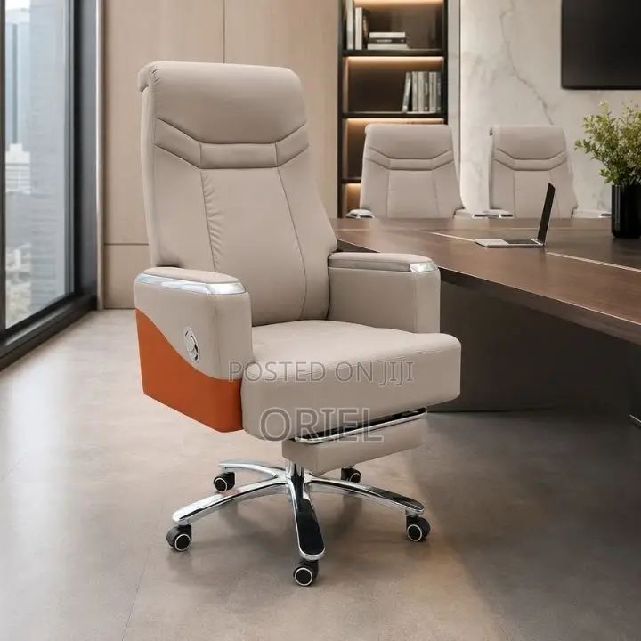Office Chair : Executive Upholstered Ergonomic Office Chair