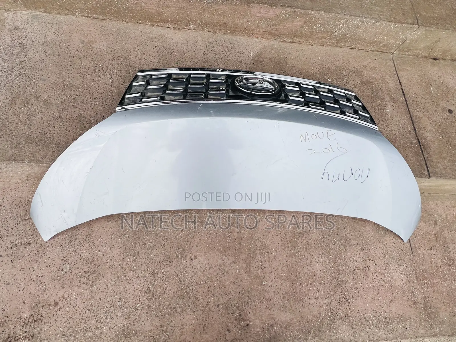 Daihatsu Move Bonnet 2015