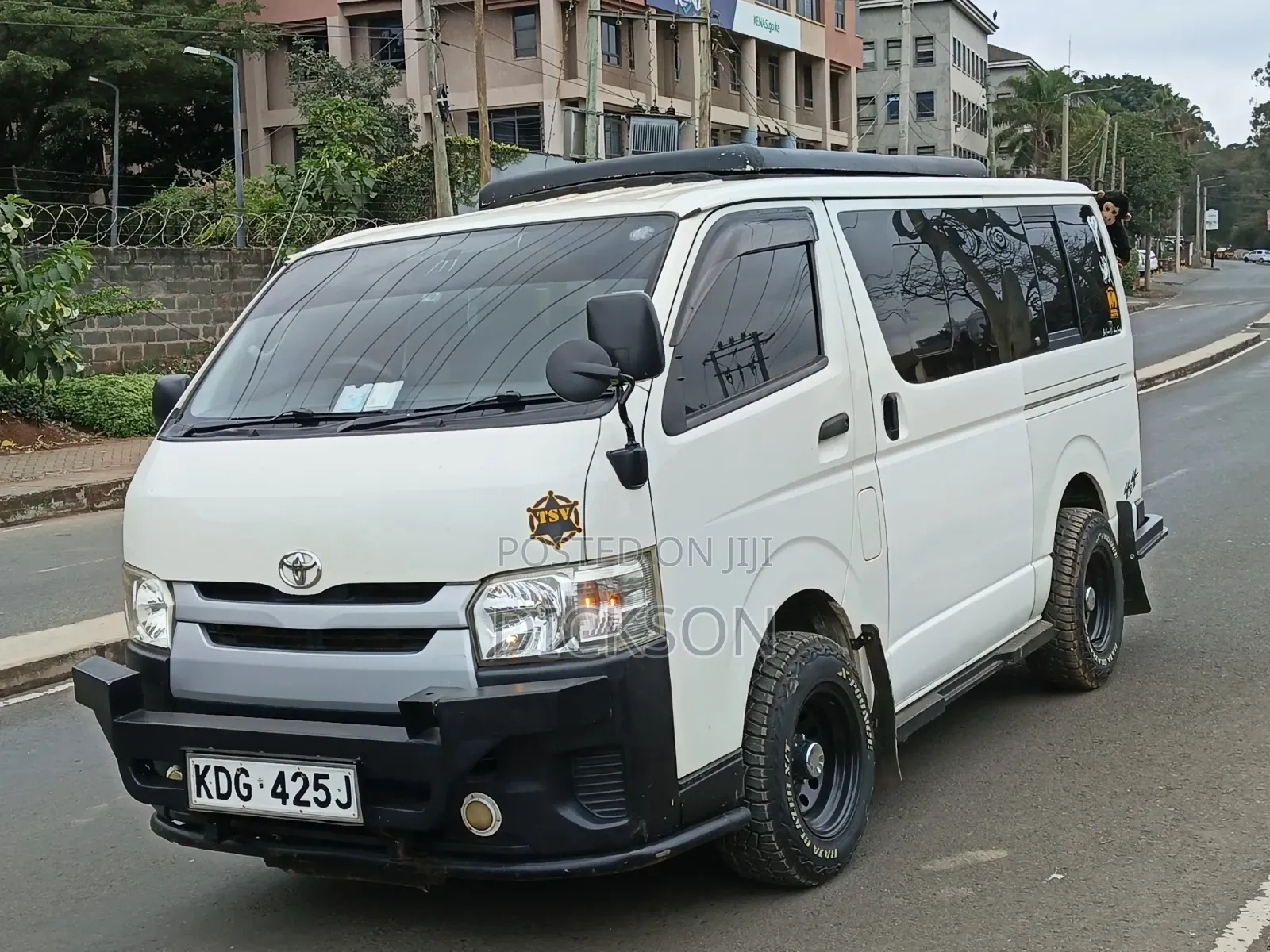 Toyota HiAce 2015 White