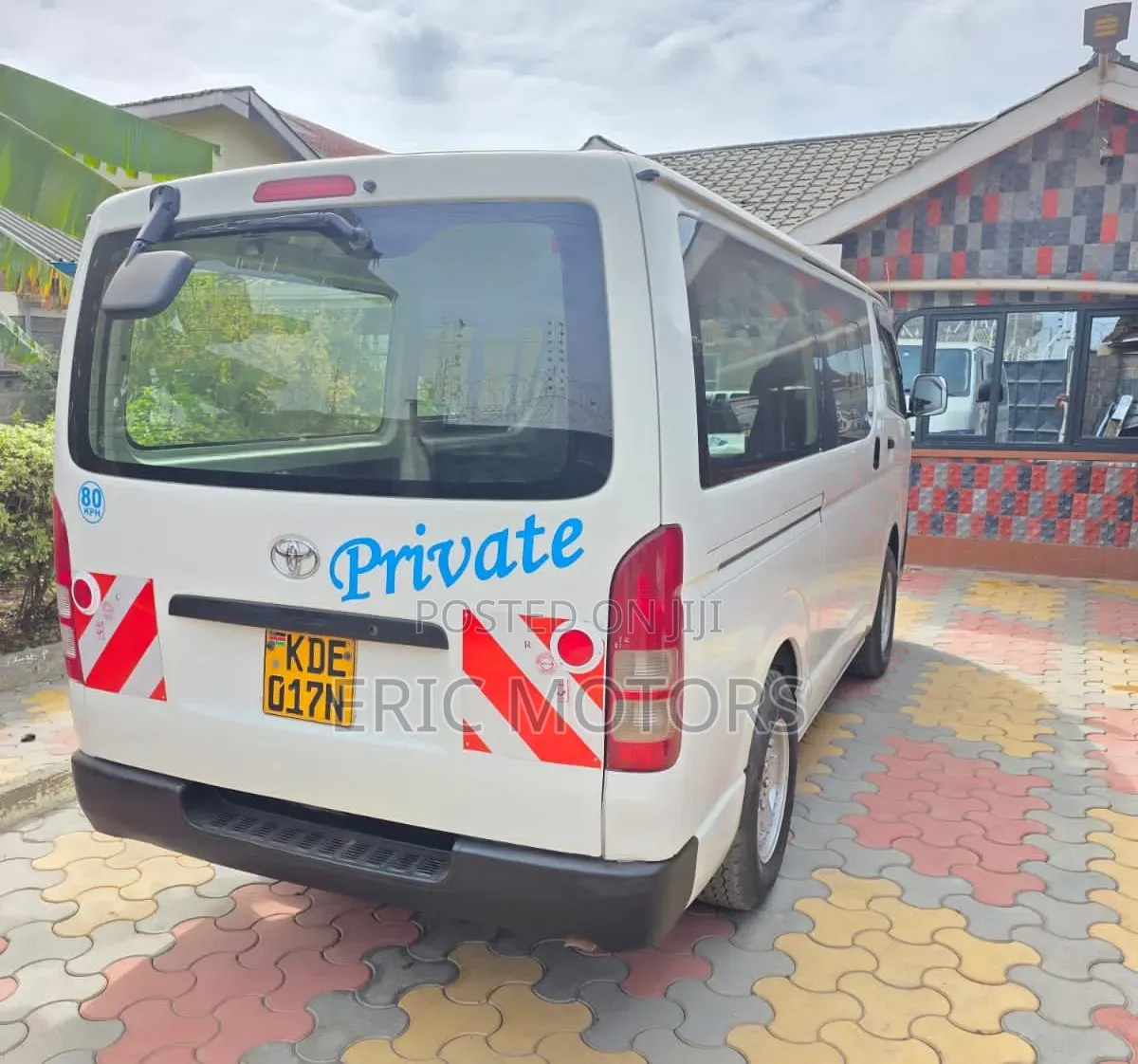 Toyota HiAce 2014 White