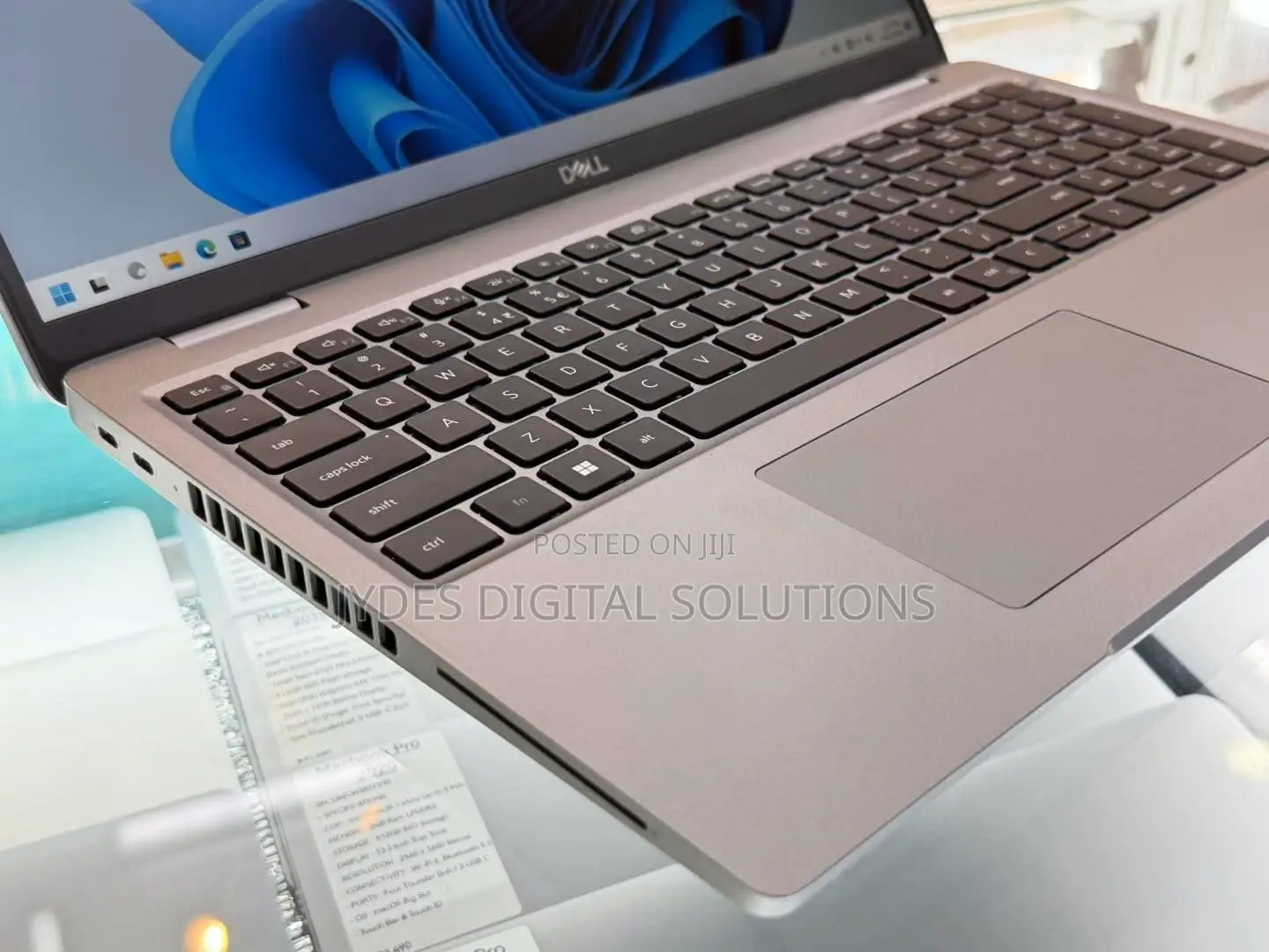 Laptop Dell Precision 3580 16GB Intel Core i7 SSD 512GB
