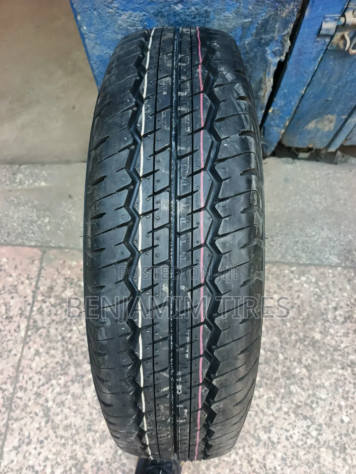 Dunlop Tires Sizes 185/80r14 Made in JAPAN.