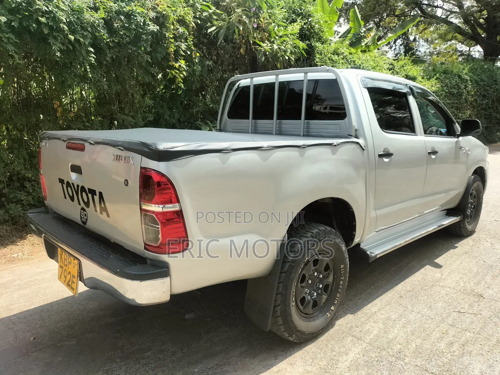 Toyota Hilux 2011 Silver
