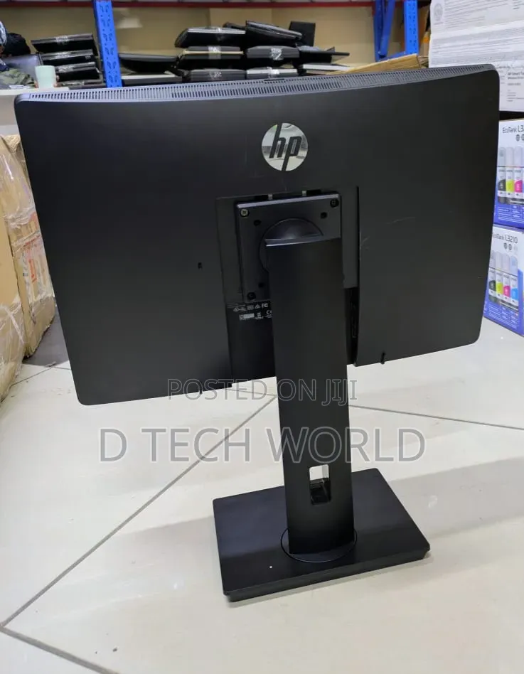 Desktop Computer HP ProOne 600 G3 8GB Intel Core i5 SSD 256GB