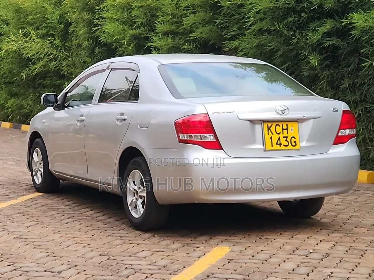 Toyota Axio 2010 Silver