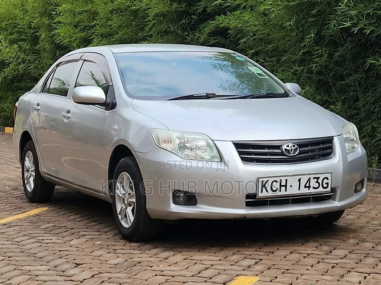 Toyota Axio 2010 Silver