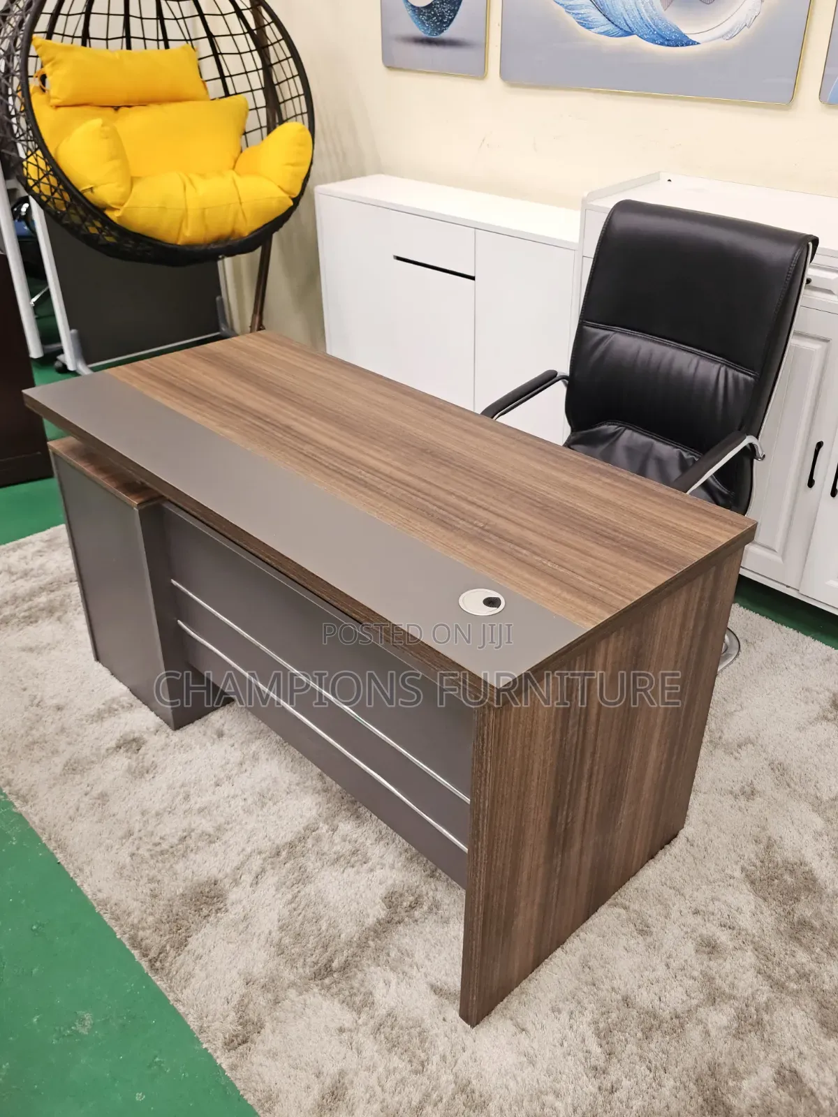 1.6M Simple Executive Office Desk