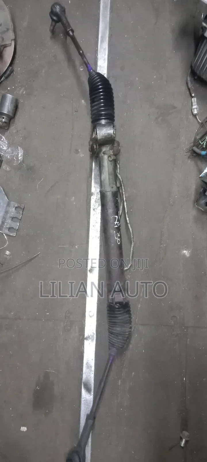 Nissan Extrail NT30 Steering Rack