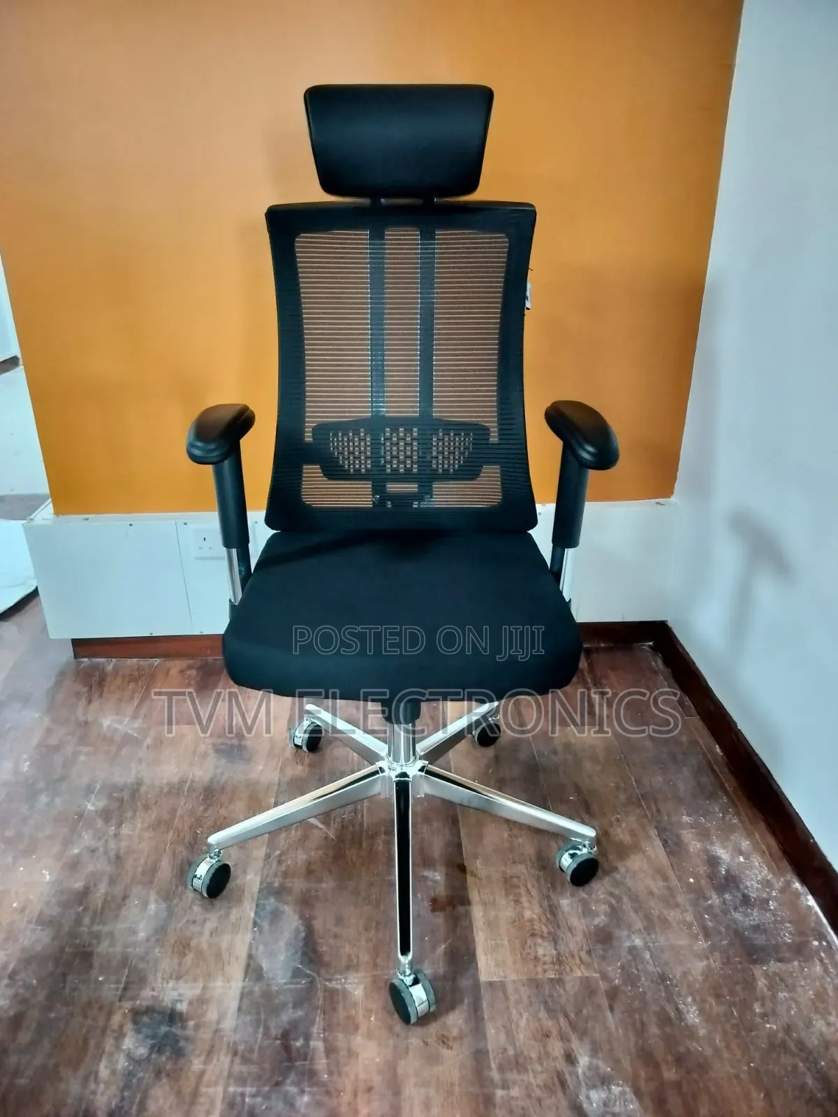 UrbanPro High Back Mesh Office Ergonomic Chair Adjustable Headrest