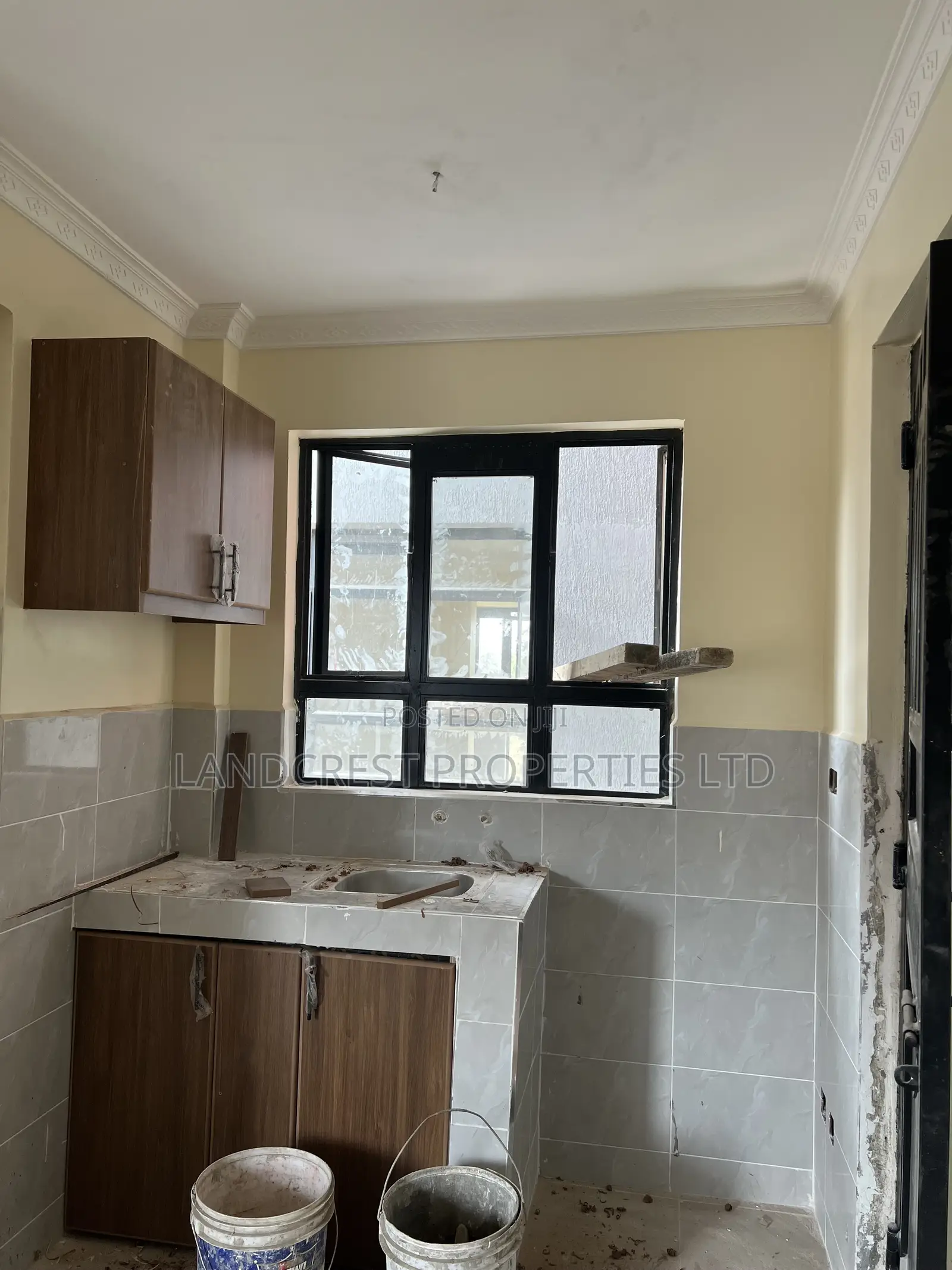 1bdrm Bedsitter in Thome for rent