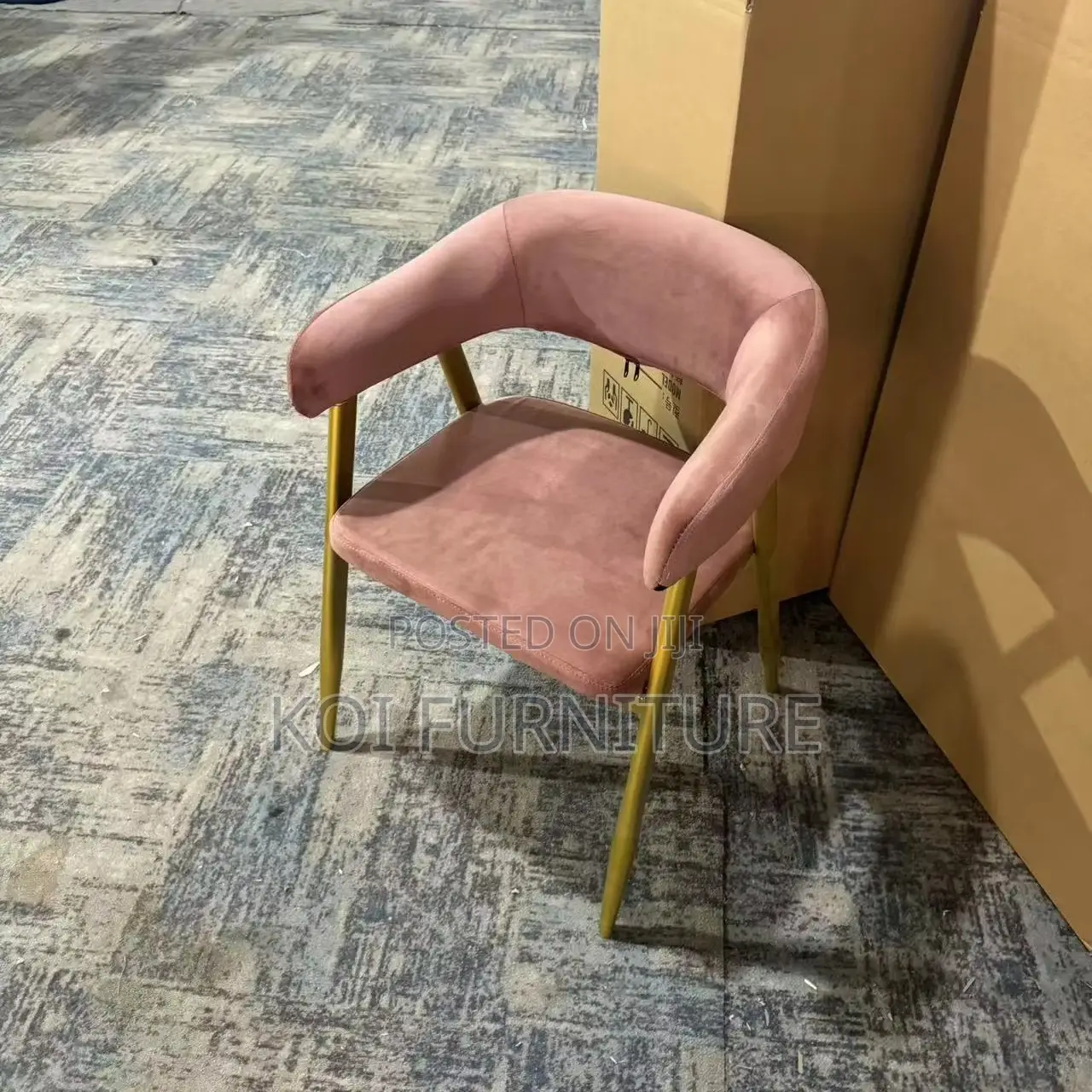 Dining Chairs; Round Back Leather Chair