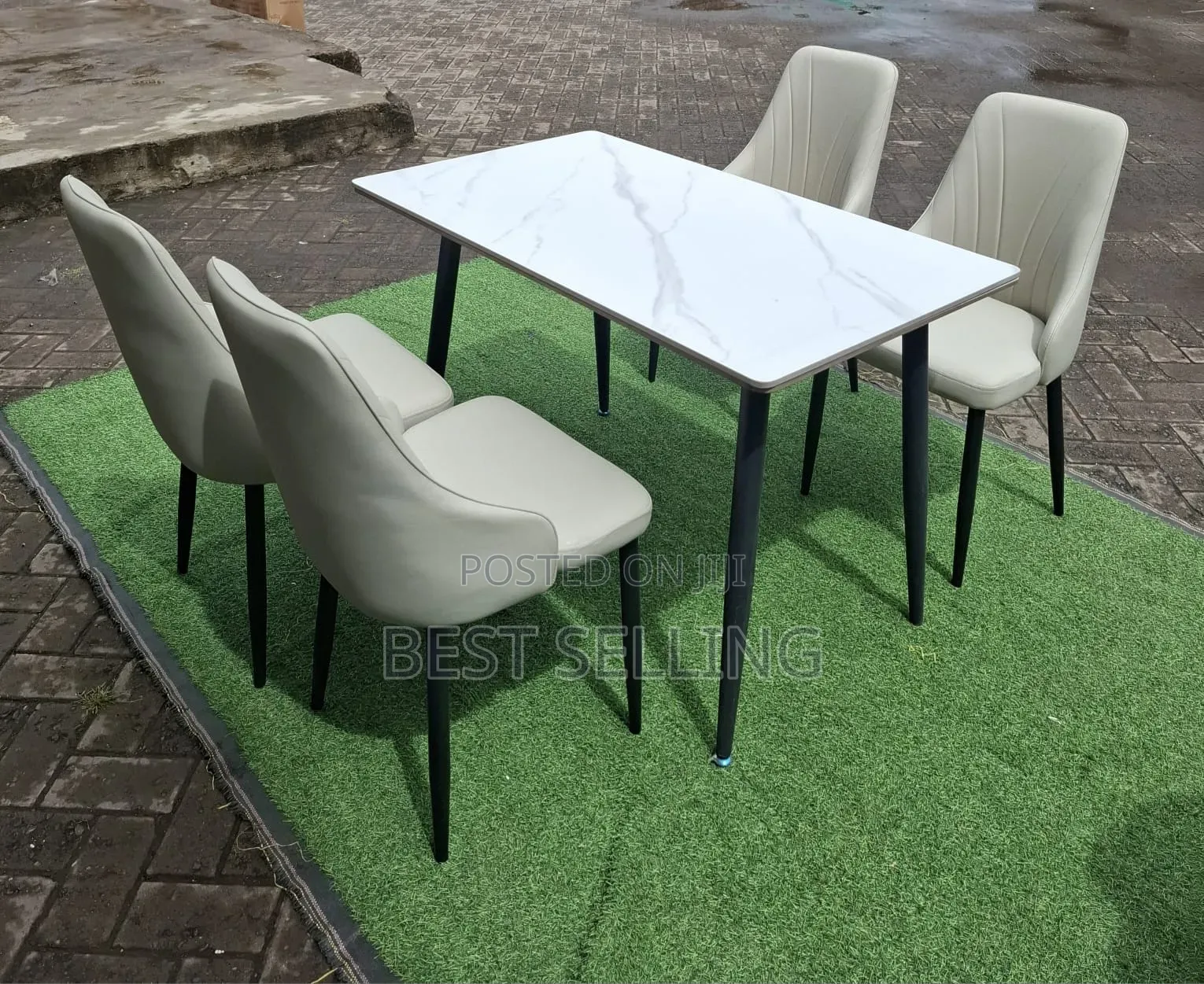Modern 4 Seater Dining Set