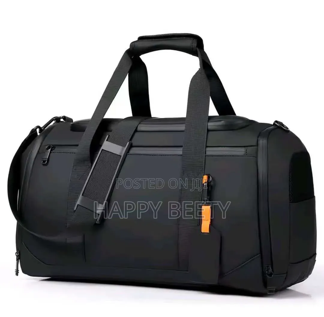 Polished Durable Stylish Duffle Bag With Separate Shoe Compartment