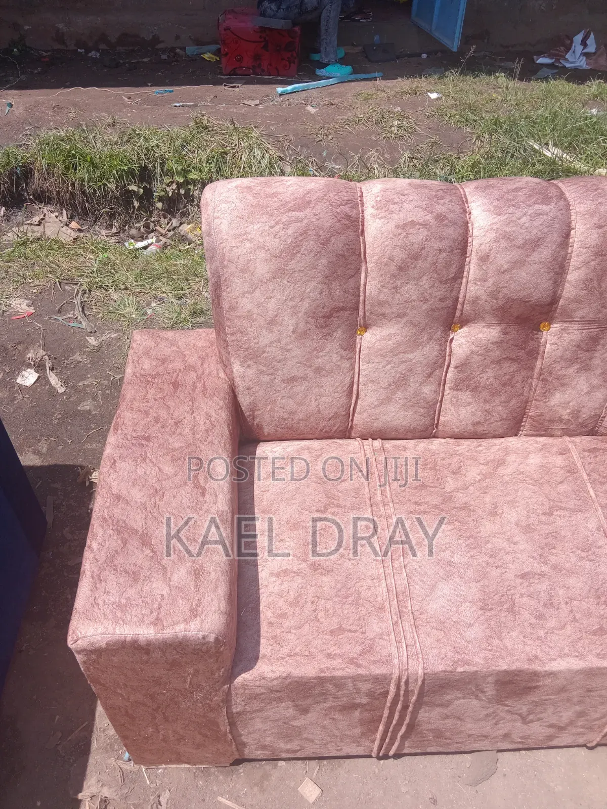 Elegant Tufted Sofa Set – Pink Velvet