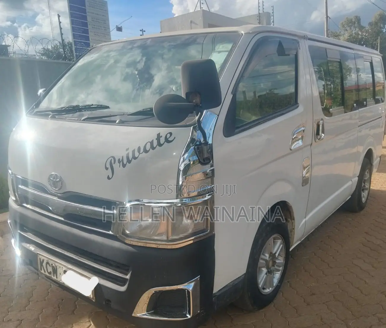 Toyota HiAce 2012 White