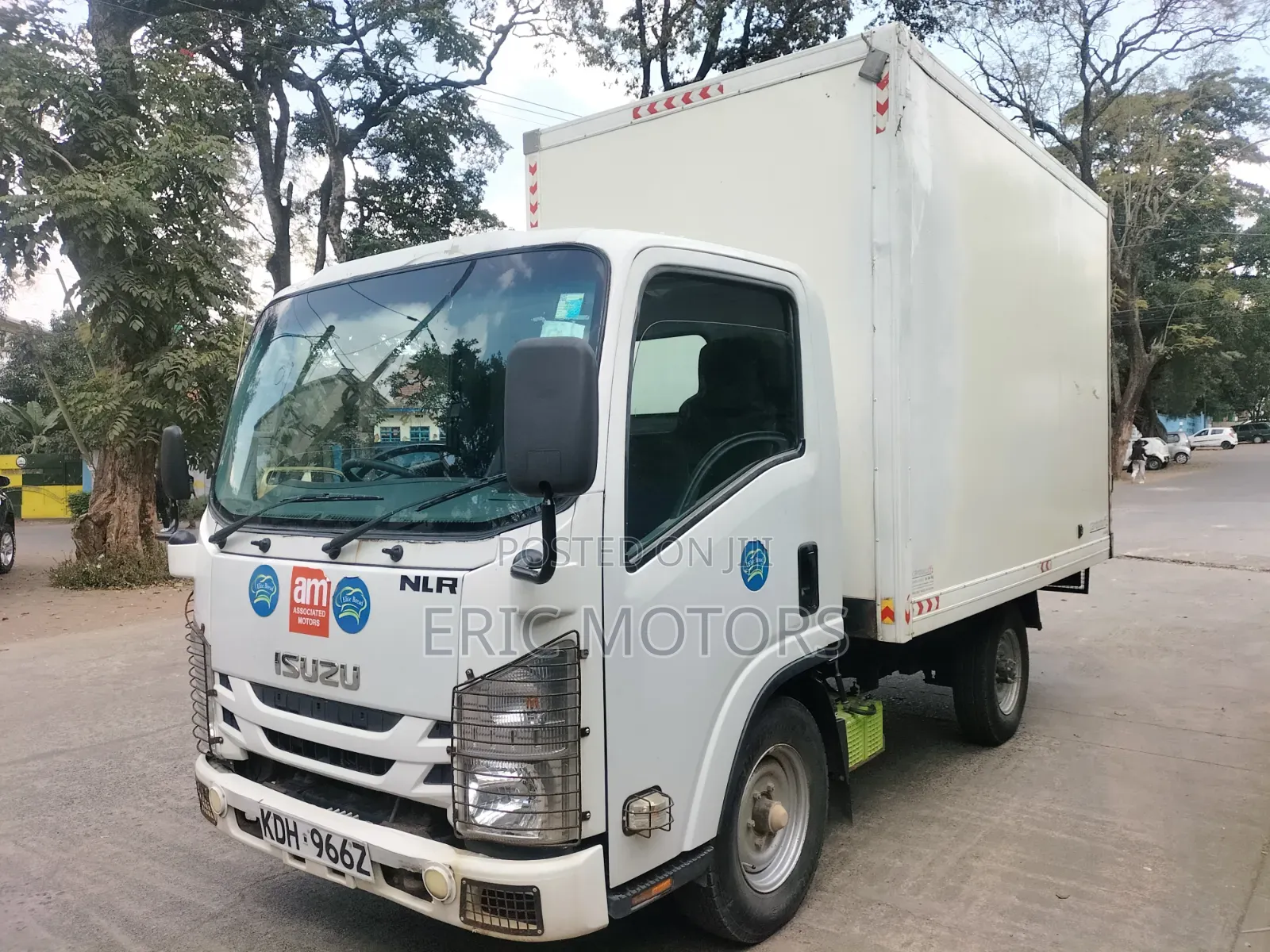 Isuzu NLR 2022