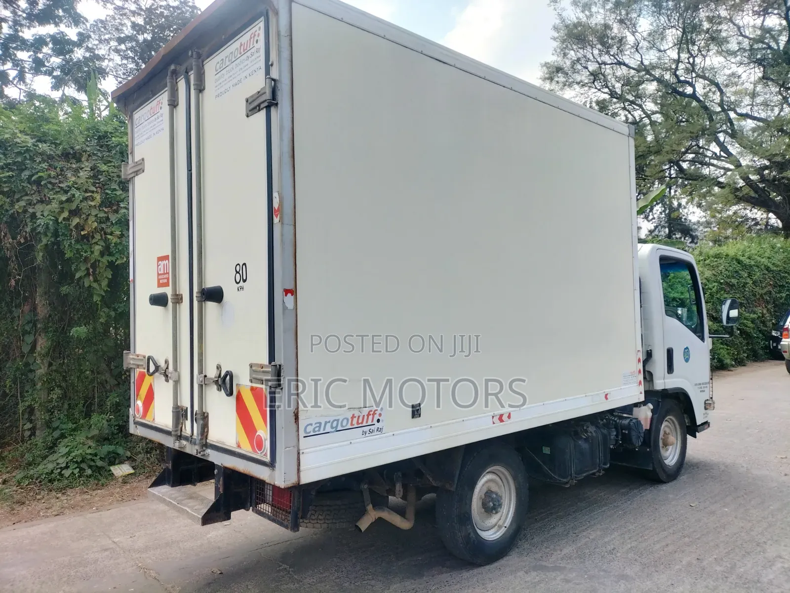 Isuzu NLR 2022