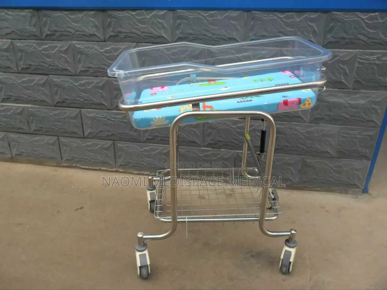 Blue Hospital Baby Bassinet With Wheels (Stainless Steel)