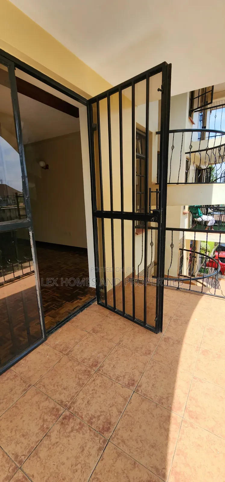 3bdrm Apartment in Roysambu for rent