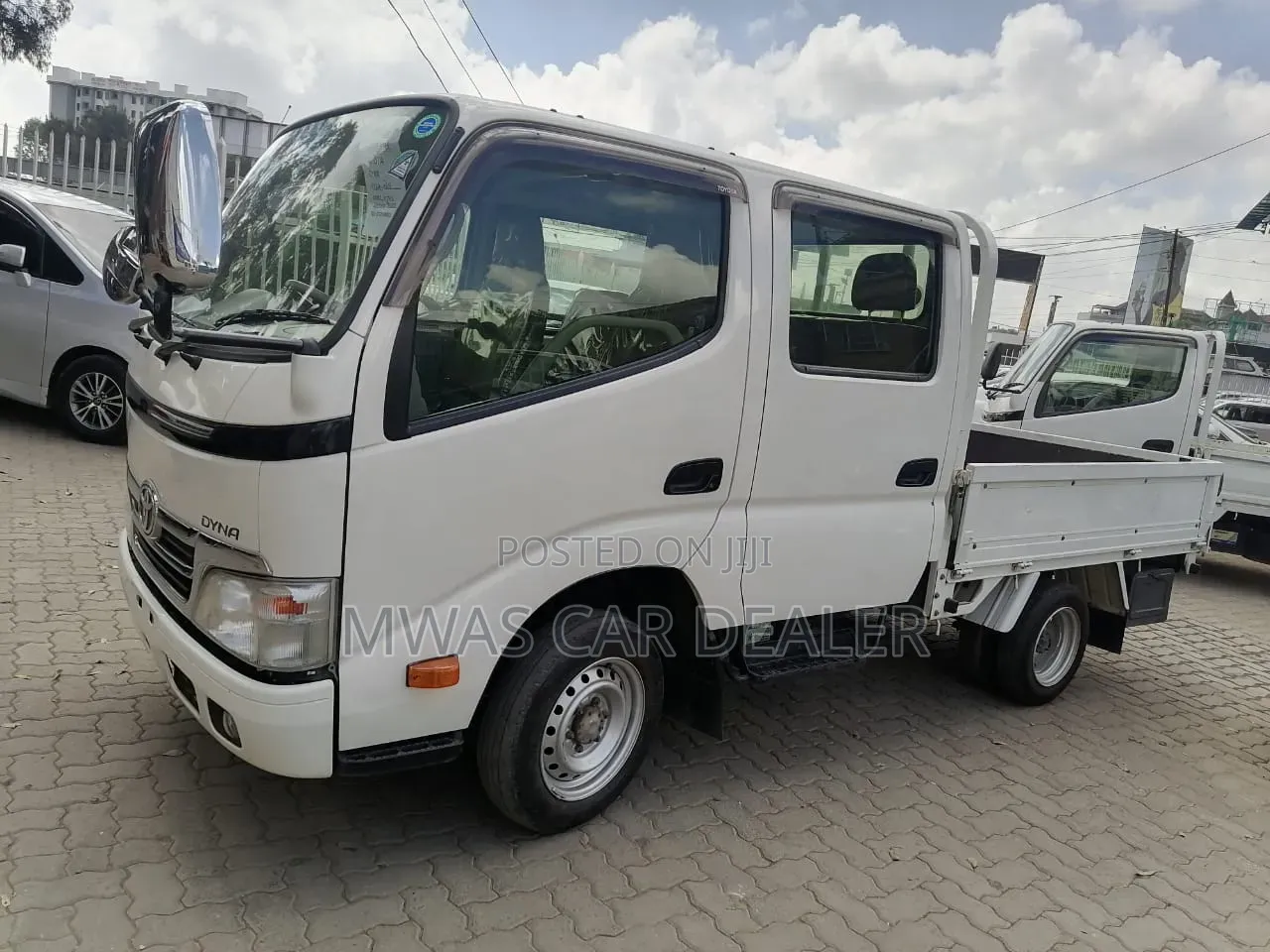 Selling Toyota Dyna