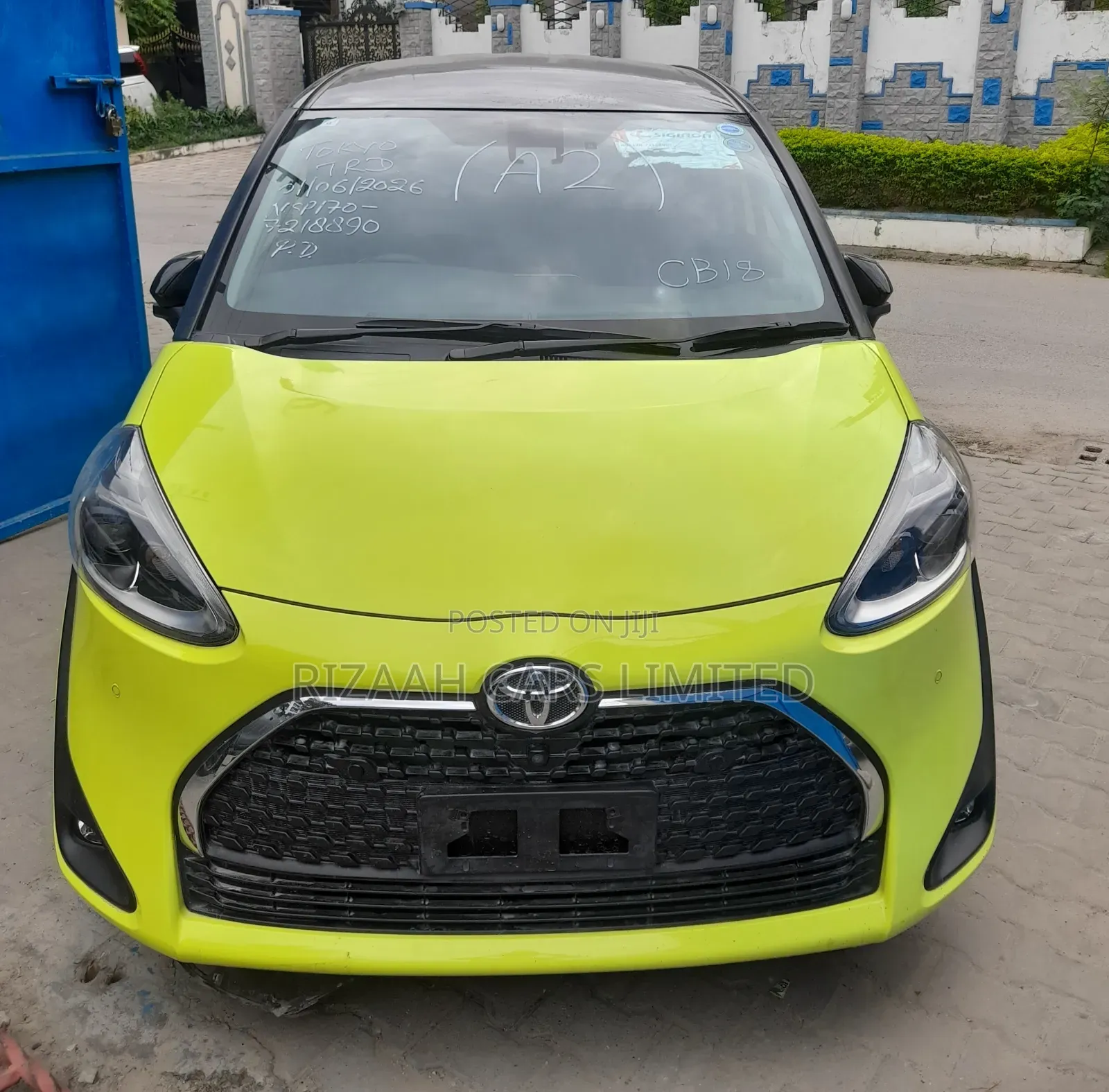 Toyota Sienta 2019 Yellow