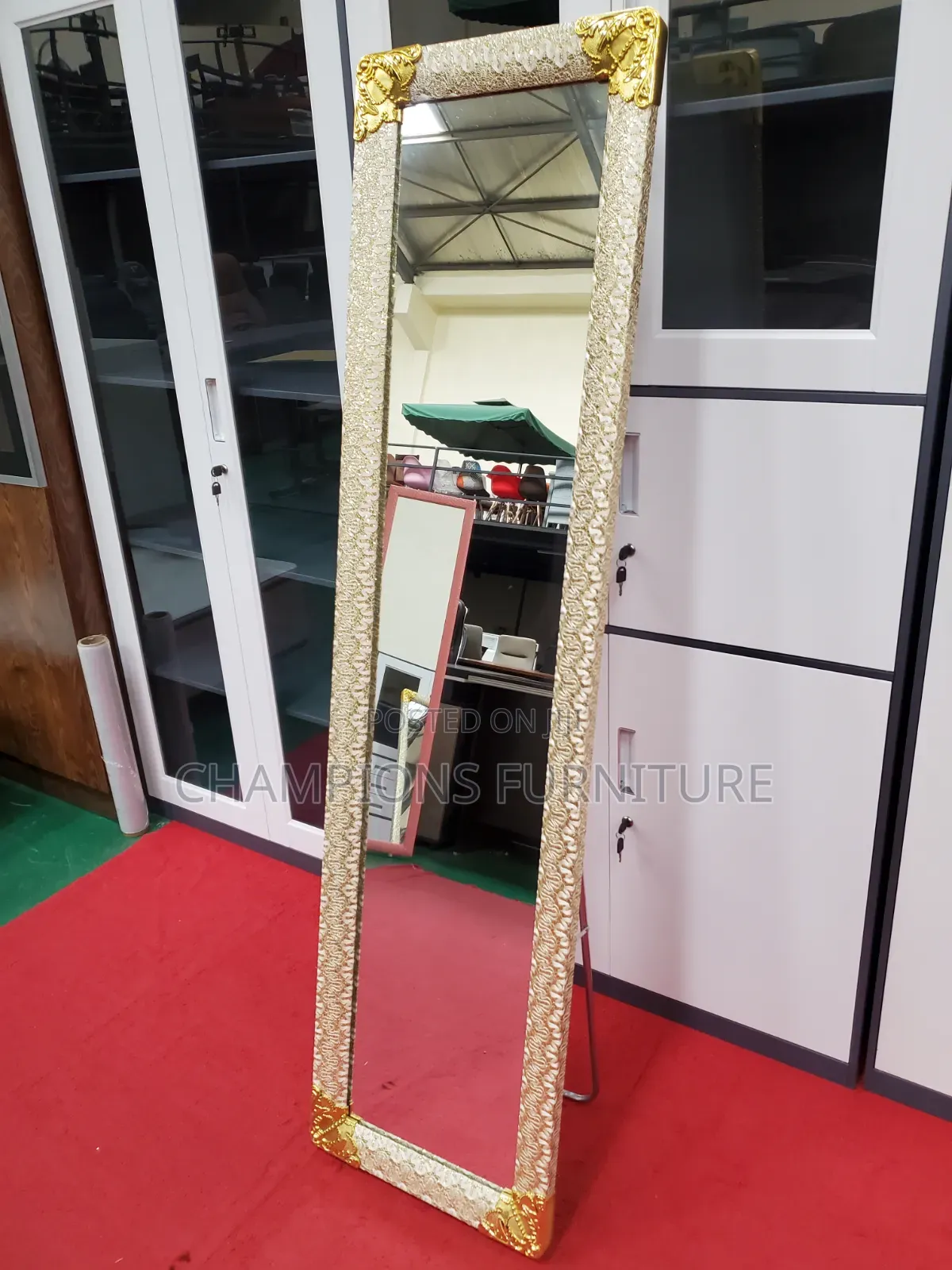Crown Corner Mirror