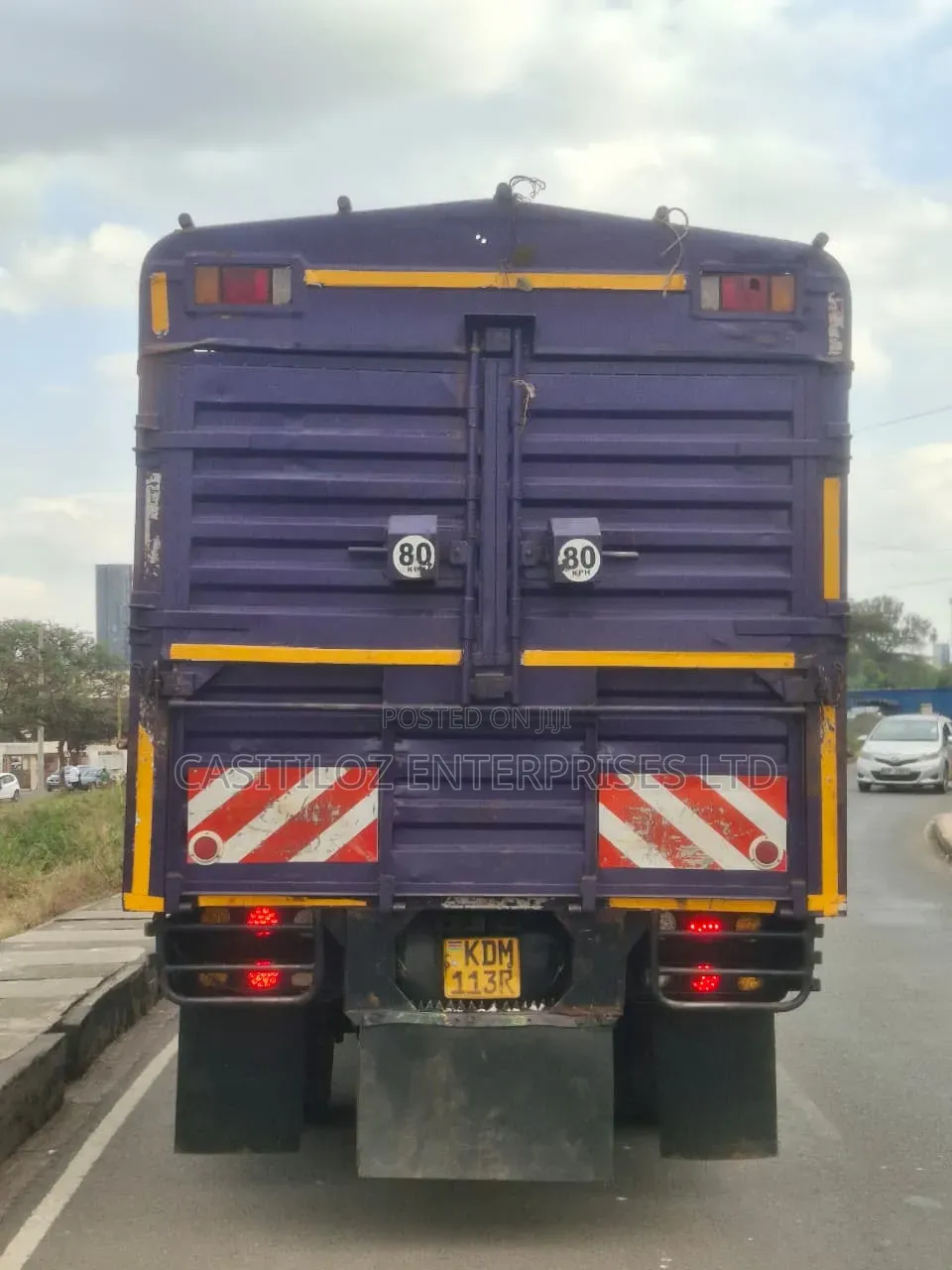 Isuzu NQR Truck