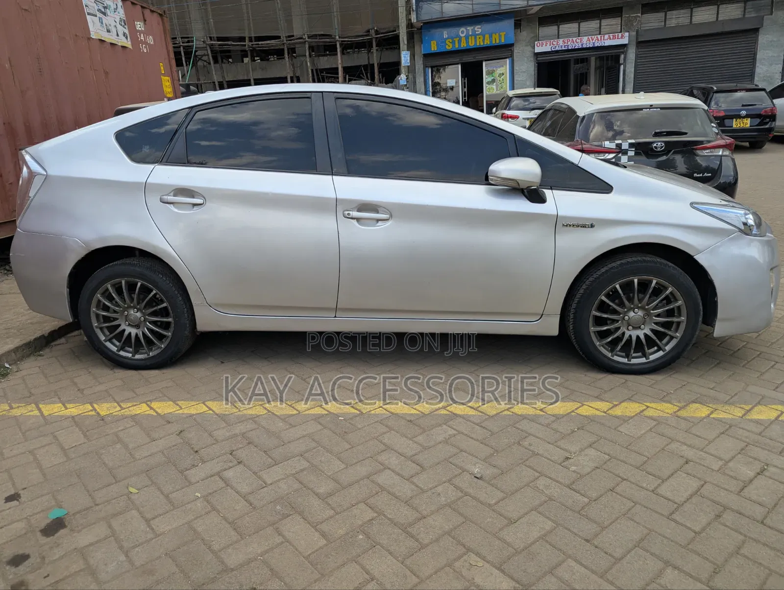 Toyota Prius V 2010 Silver