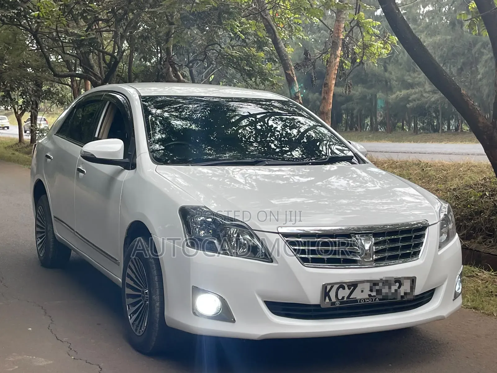 Toyota Premio 2012 White