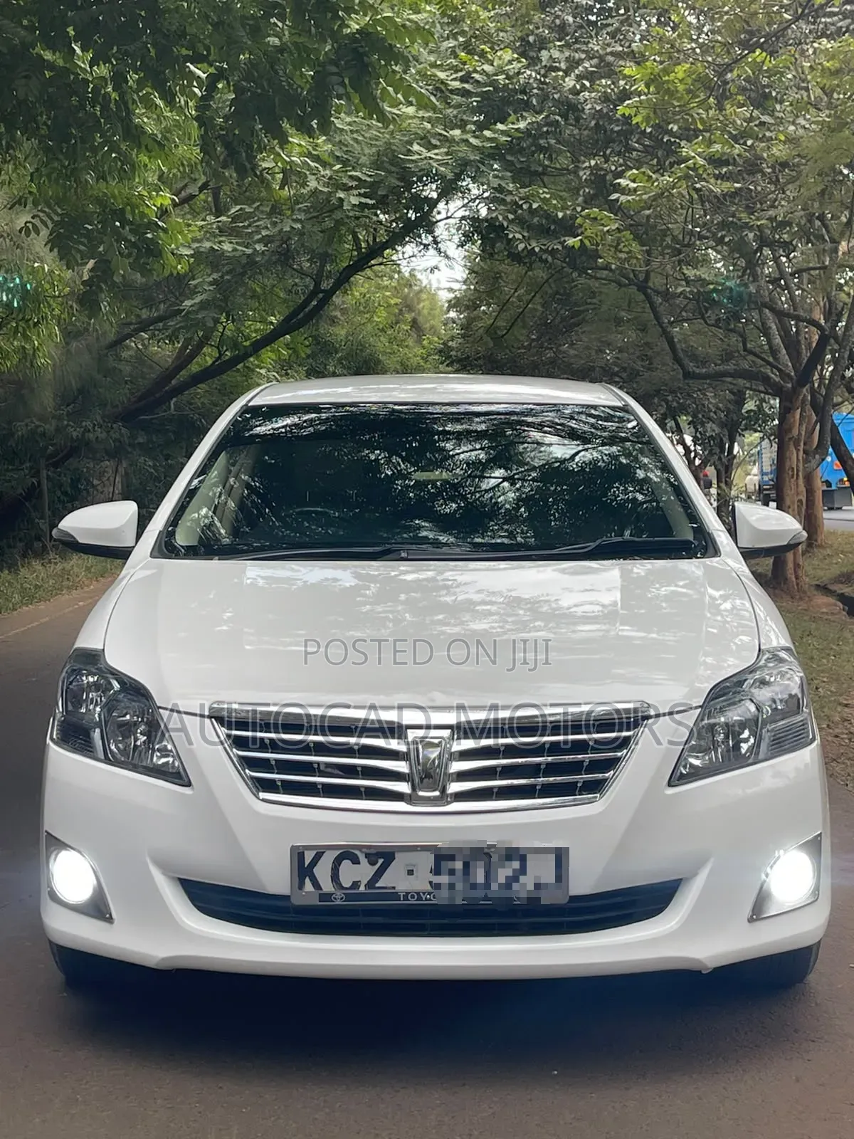 Toyota Premio 2012 White