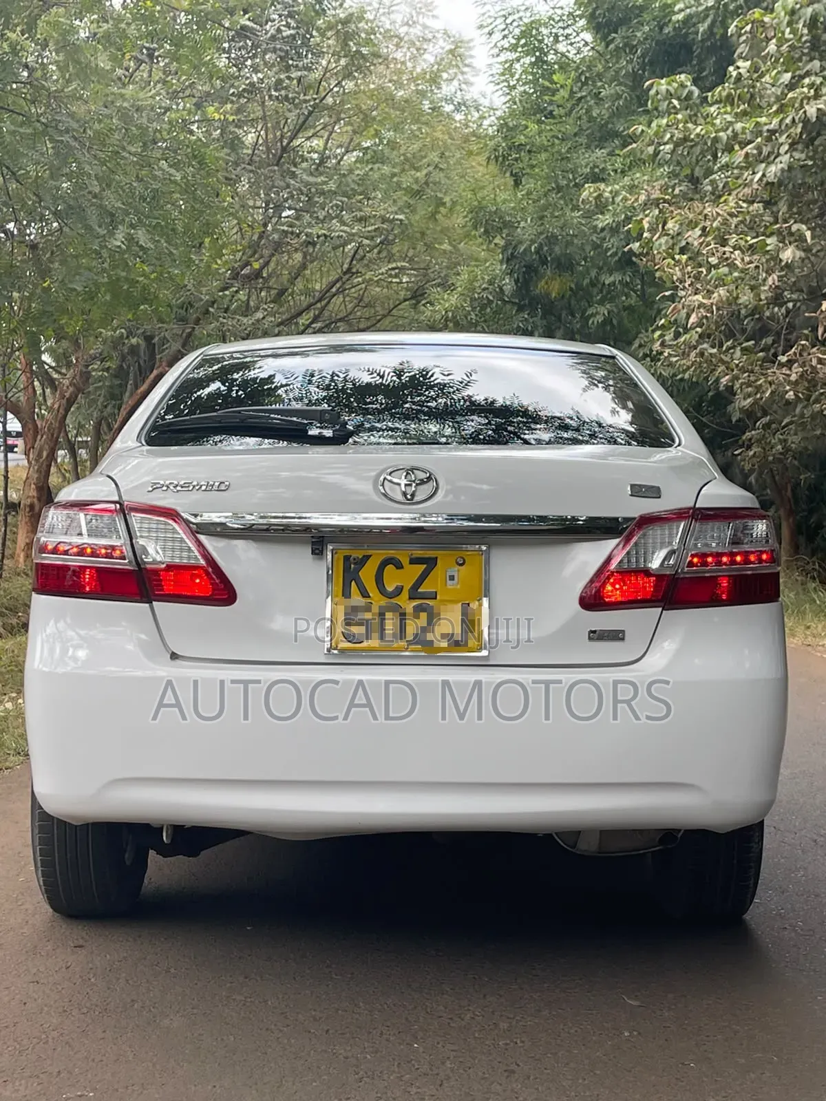 Toyota Premio 2012 White