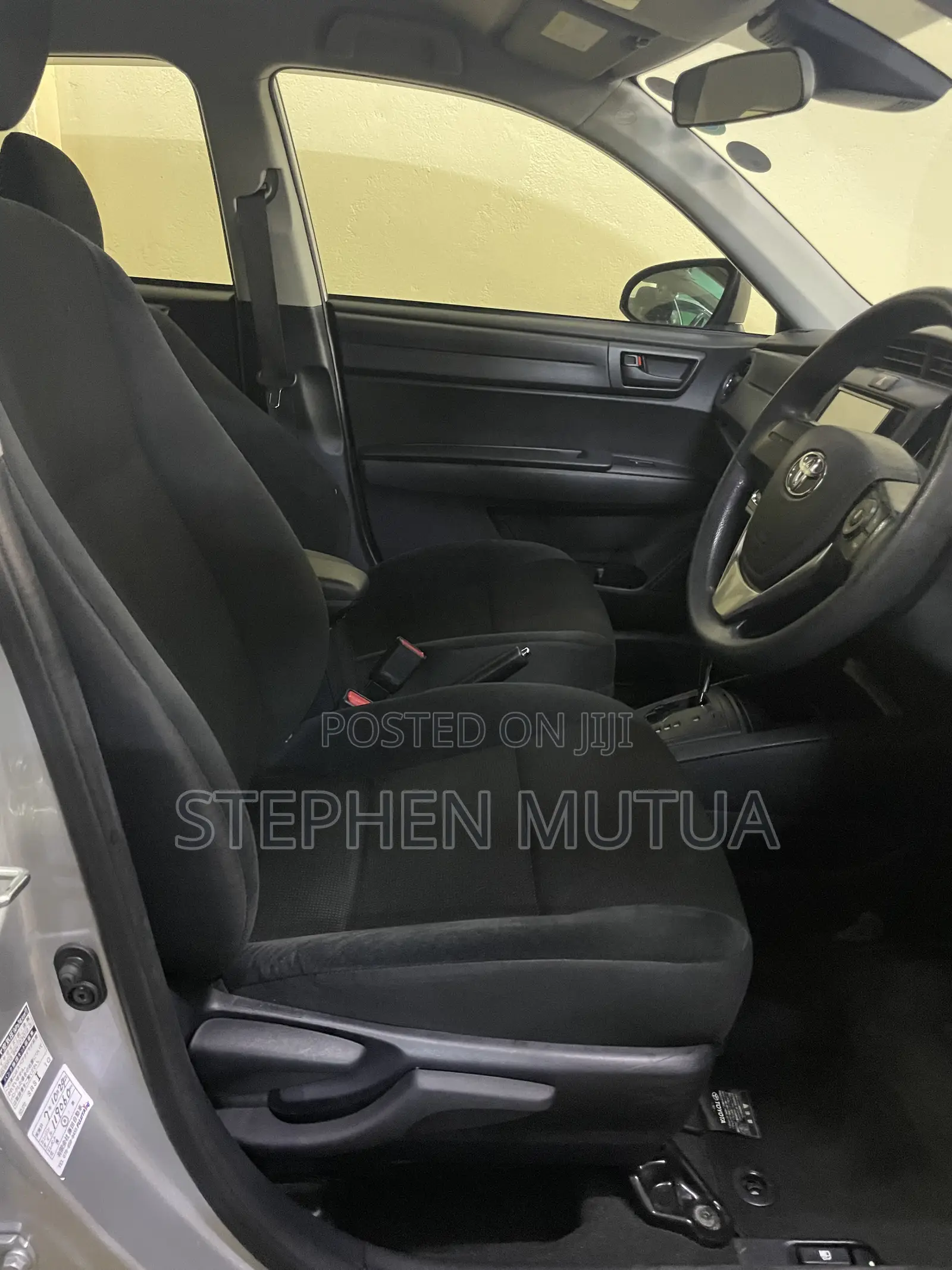 Toyota Axio 1.5 Hybrid 2WD 2019 Silver