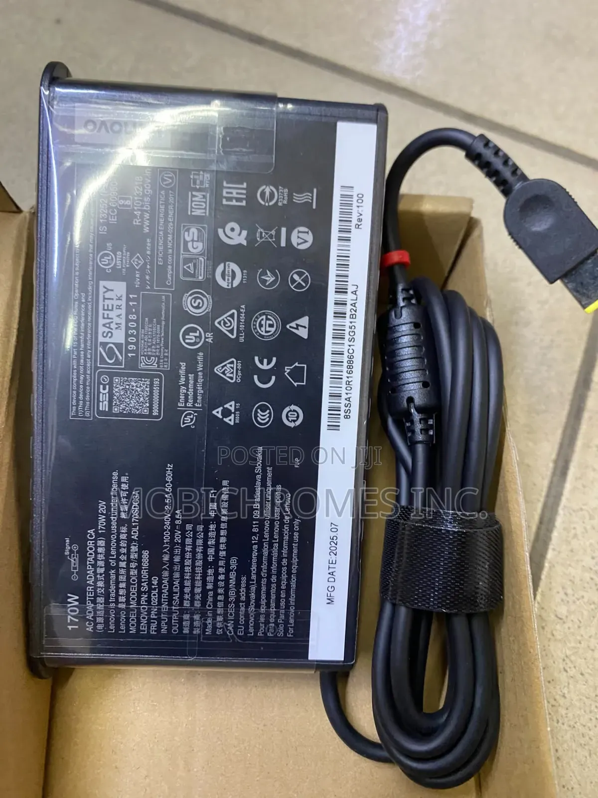 Lenovo 170W AC Adapter (Slim Tip / USB Rectangular)
