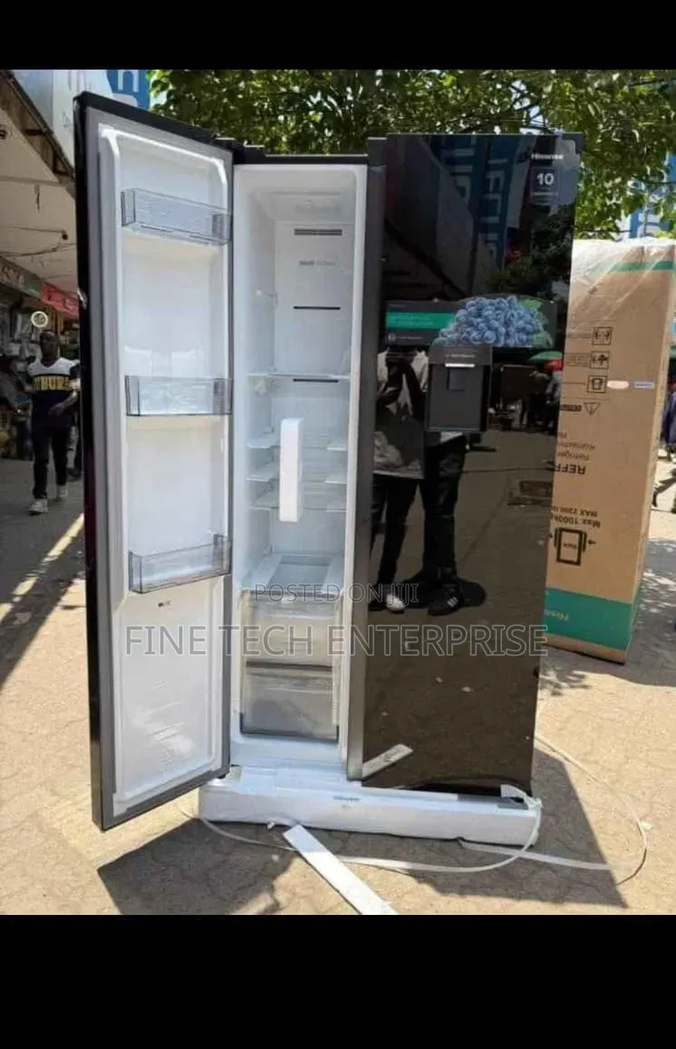 Hisense Side by Side 541L Glass Door Fridge REF558.