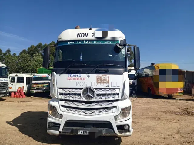 Mercedes Benz Actros 2545