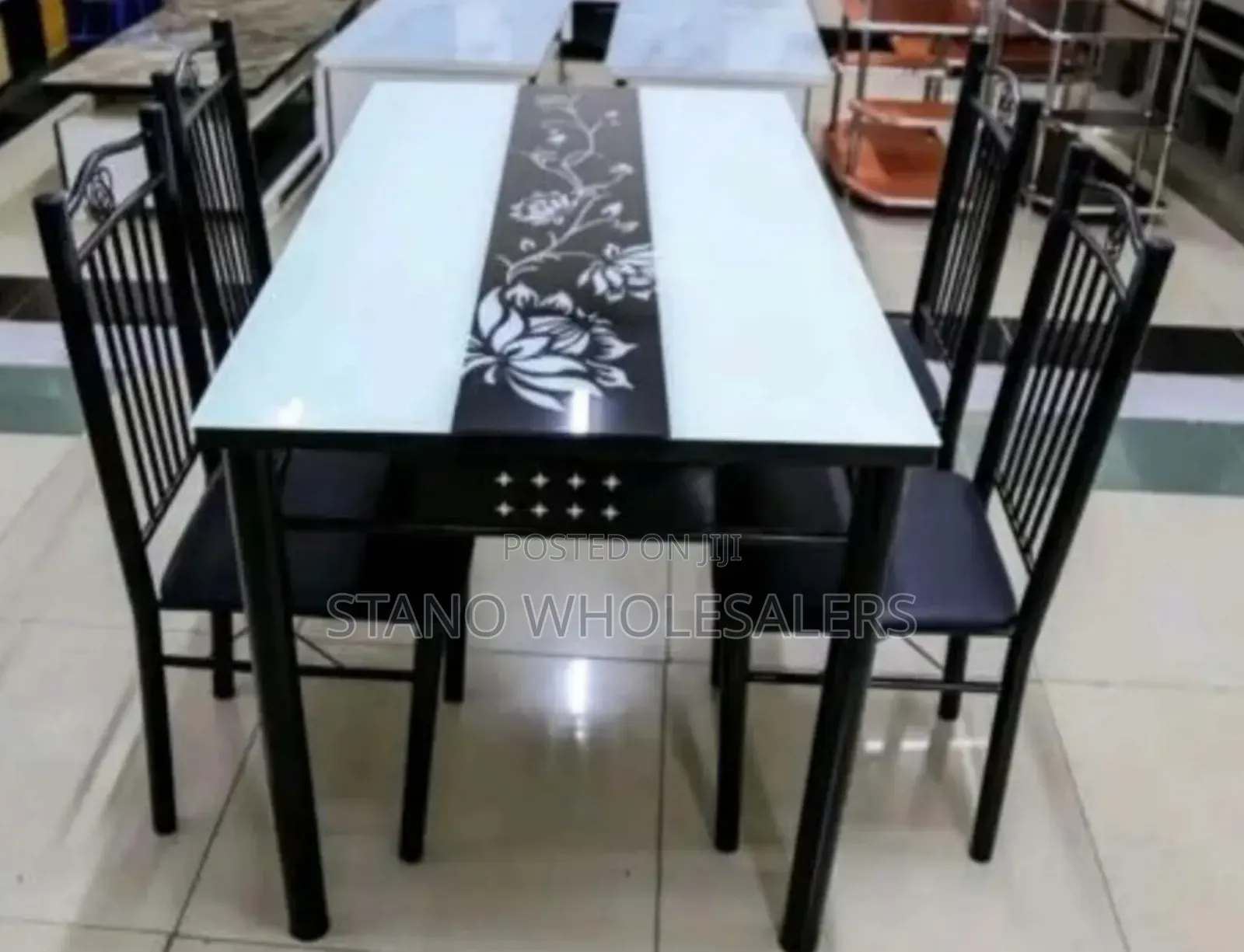 White 6 Sitter Dinning Table