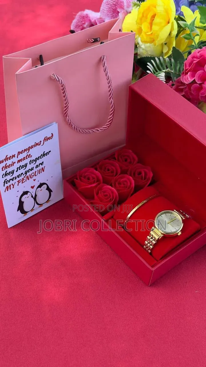 Watch X Bracelet X Roses Ladies Gift Package