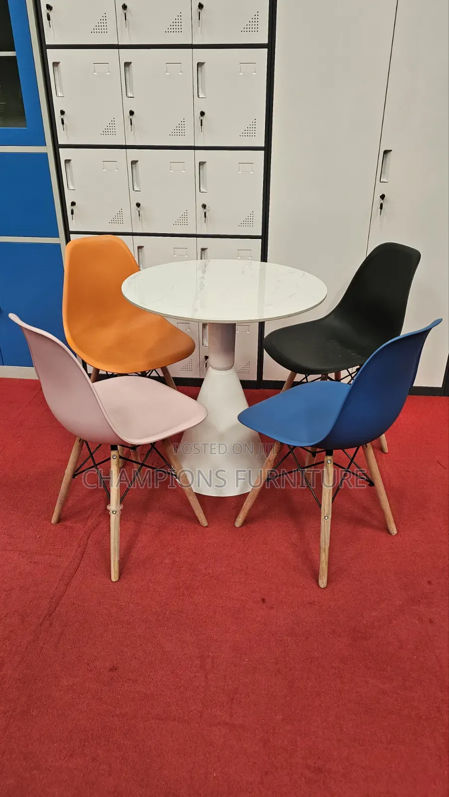 Tound Marble Top Table
