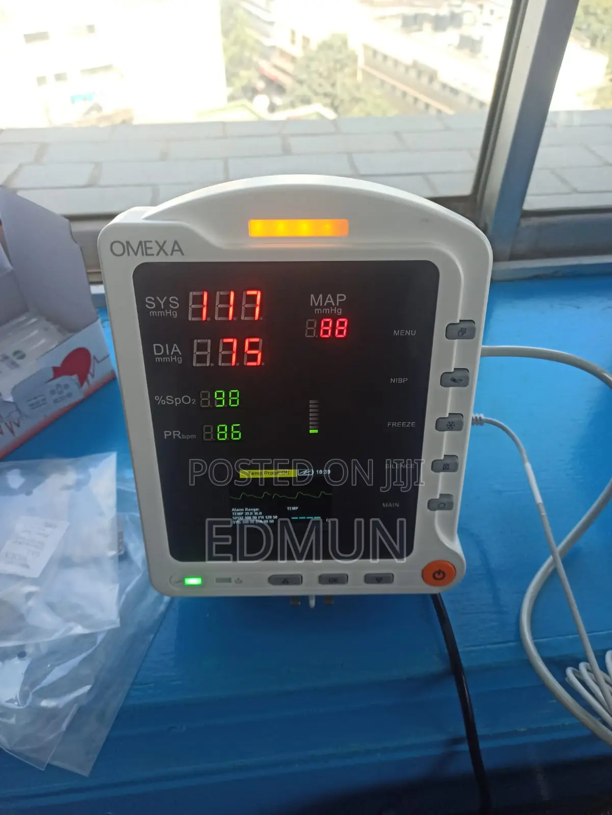 Oxema 3 Parameter Patient Monitor