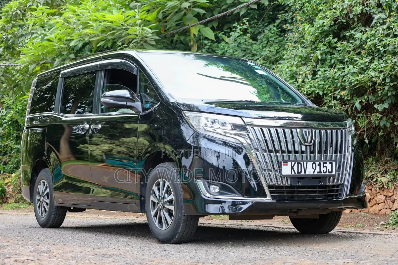 Toyota Esquire 2016 Black