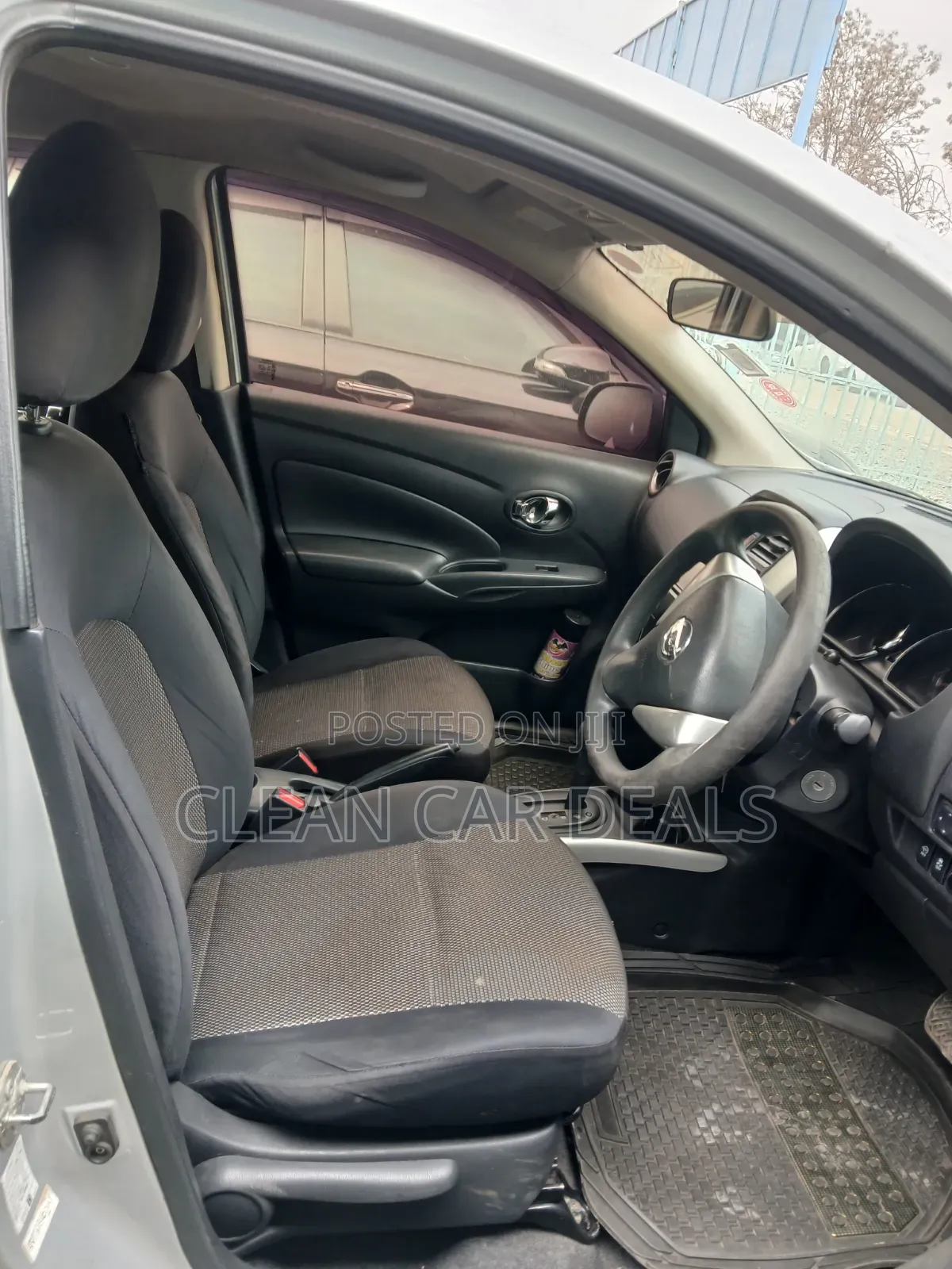 Nissan Latio 1.2 2015 Silver