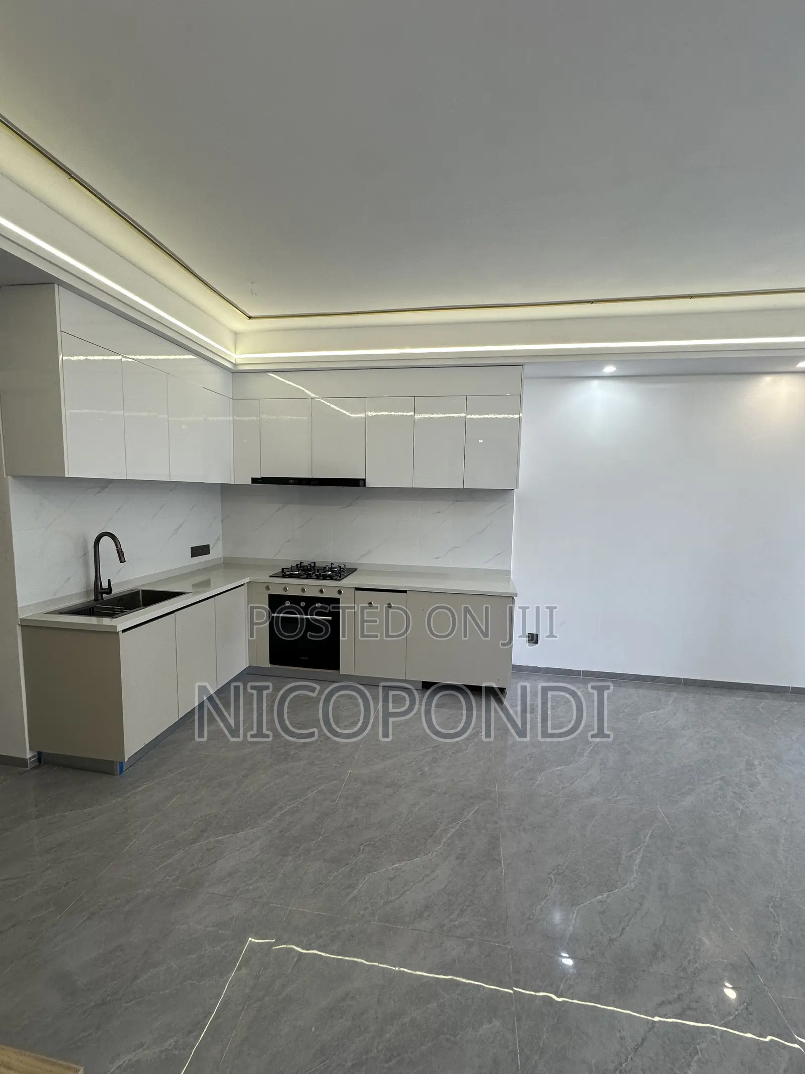 2bdrm Apartment in Lavington for sale