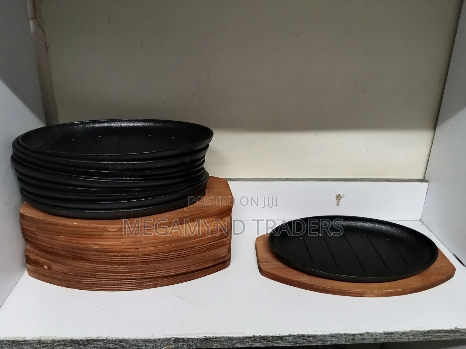 Sizzling Plate / Steak Plate With Wooden Holder