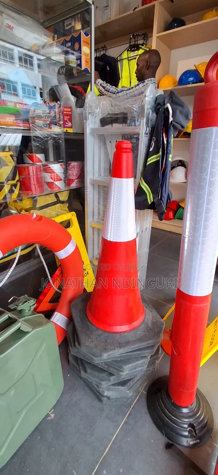 Safety Cone – High-Visibility Traffic Cone