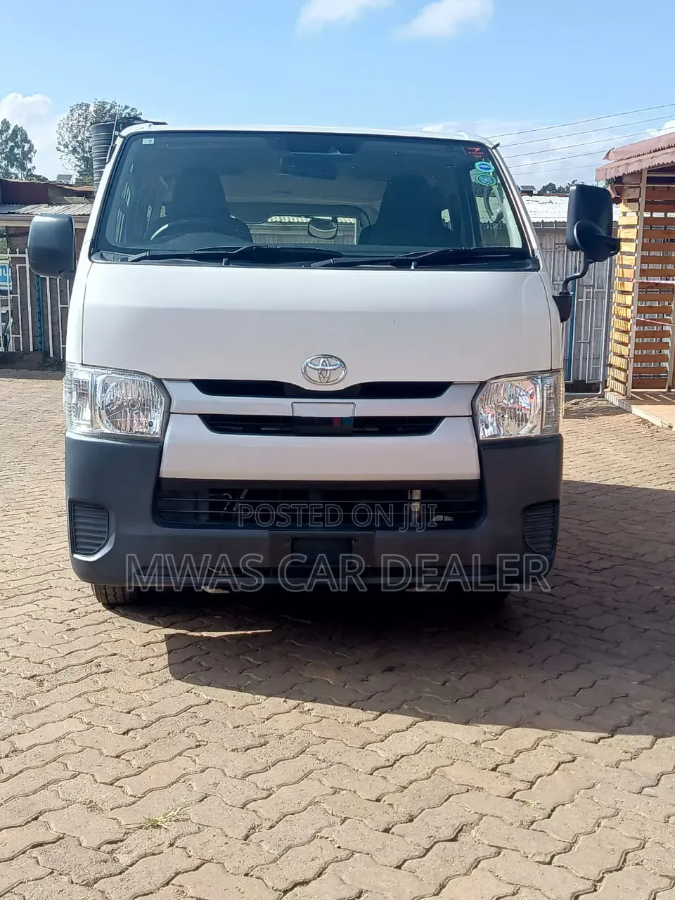 Toyota HiAce 2018 White